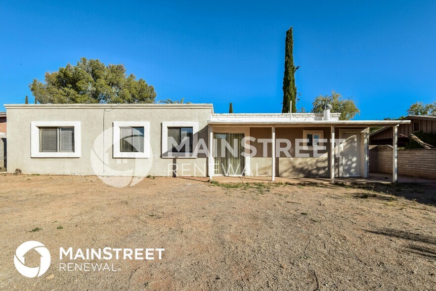 Building Photo - 15917 N Forecastle Ave