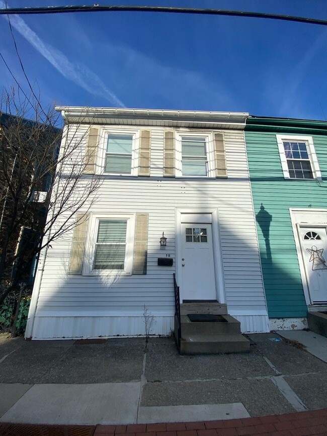 Building Photo - Beautiful 2 bed 1.5 bath home in Macungie