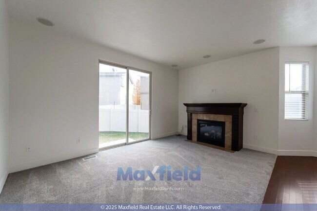 Building Photo - SHORT TERM LEASE AVAIL - 6BD 4BTH 2GAR - Home in Lehi - 6 Month Lease available