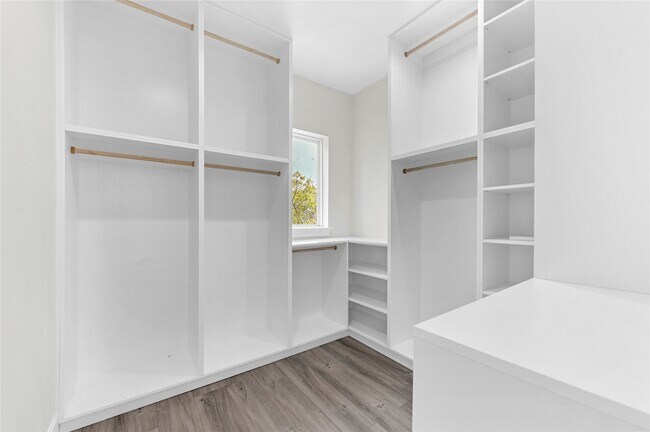 Building Photo - 710 Link Rd