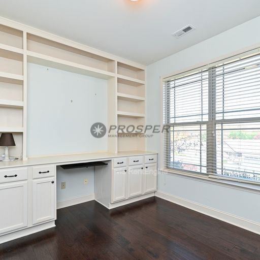 Building Photo - 709 Ravel Ct