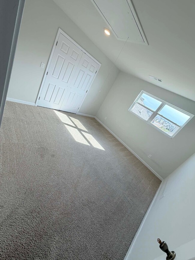 Building Photo - 4341 Maxwell Rd