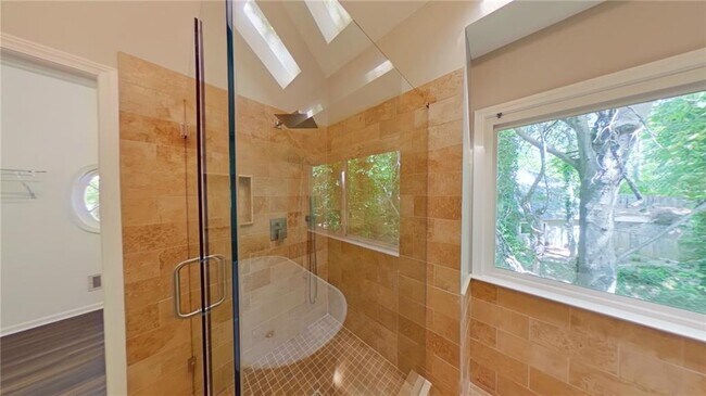 Building Photo - 11355 Vedrines Dr