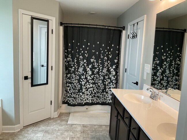 Building Photo - This stunning home offers seamless blend o...