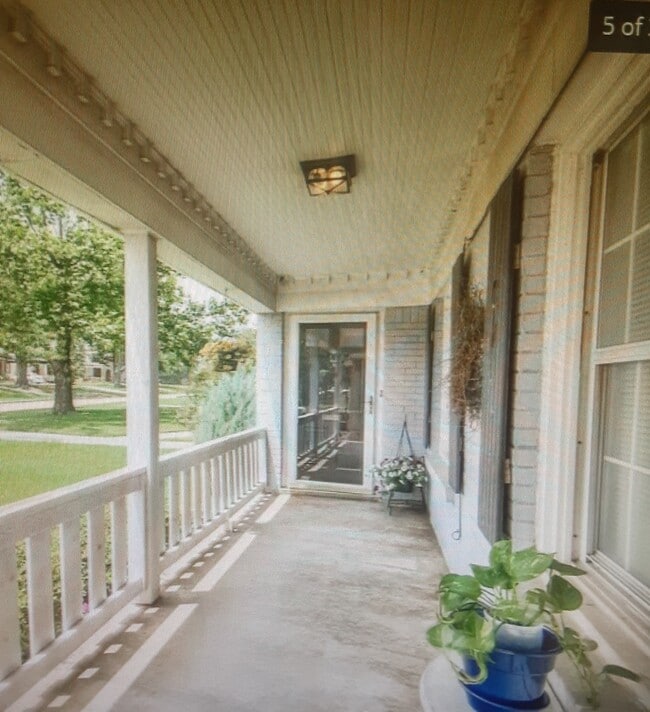 Primary Photo - 2305 NW 28th St