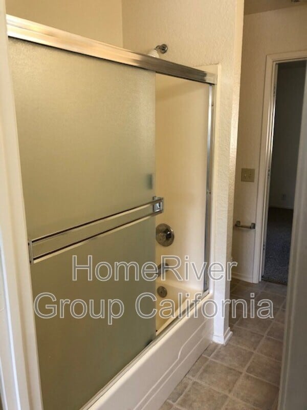 Building Photo - 3061 Garden Cir