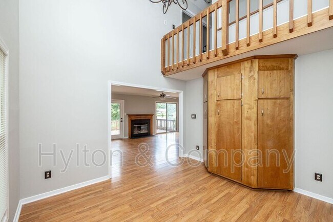 Building Photo - 7712 Breaker Point Ct