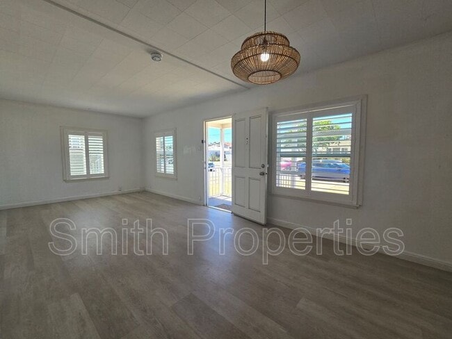 Building Photo - 4550 166th St