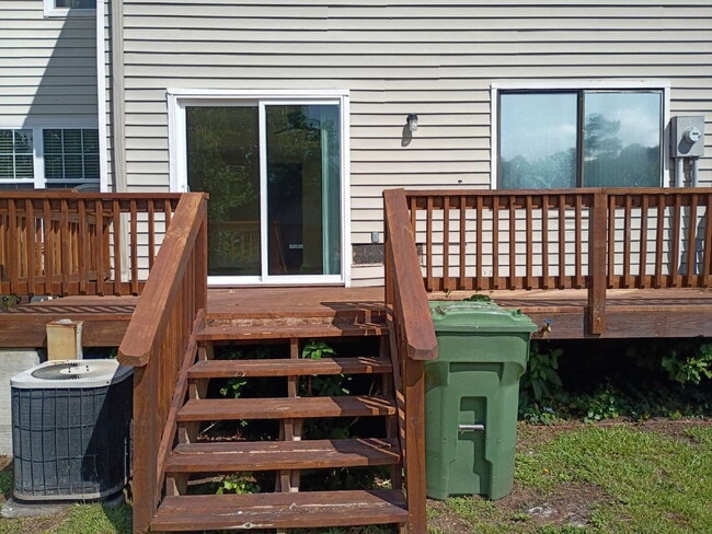 Building Photo - Townhouse for Rent