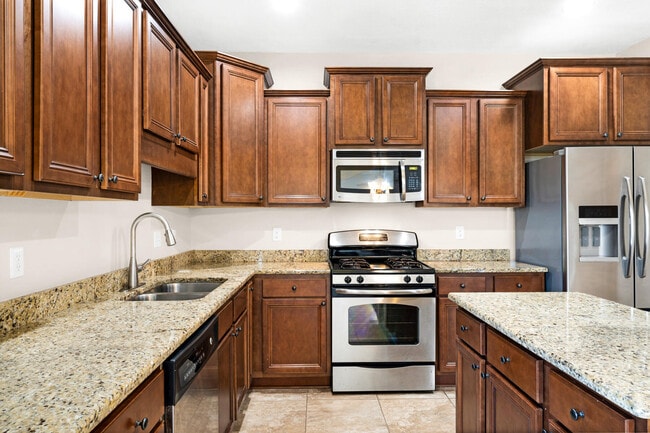 Building Photo - 36 Dickens Dr