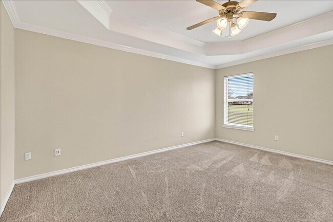 Building Photo - 6325 Oso Pkwy