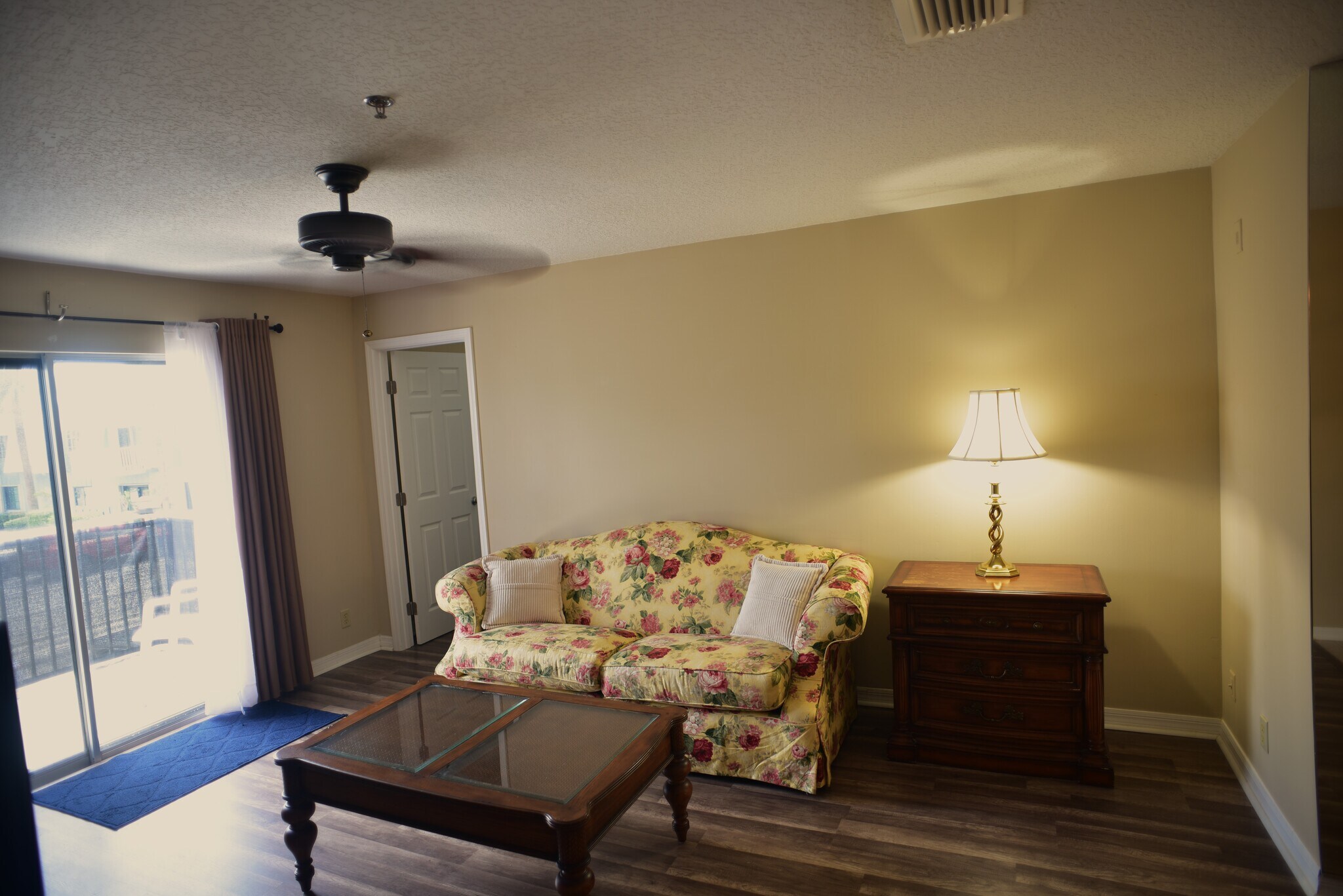 Livingroom to Second Bedroom - 950 S Kanner Hwy