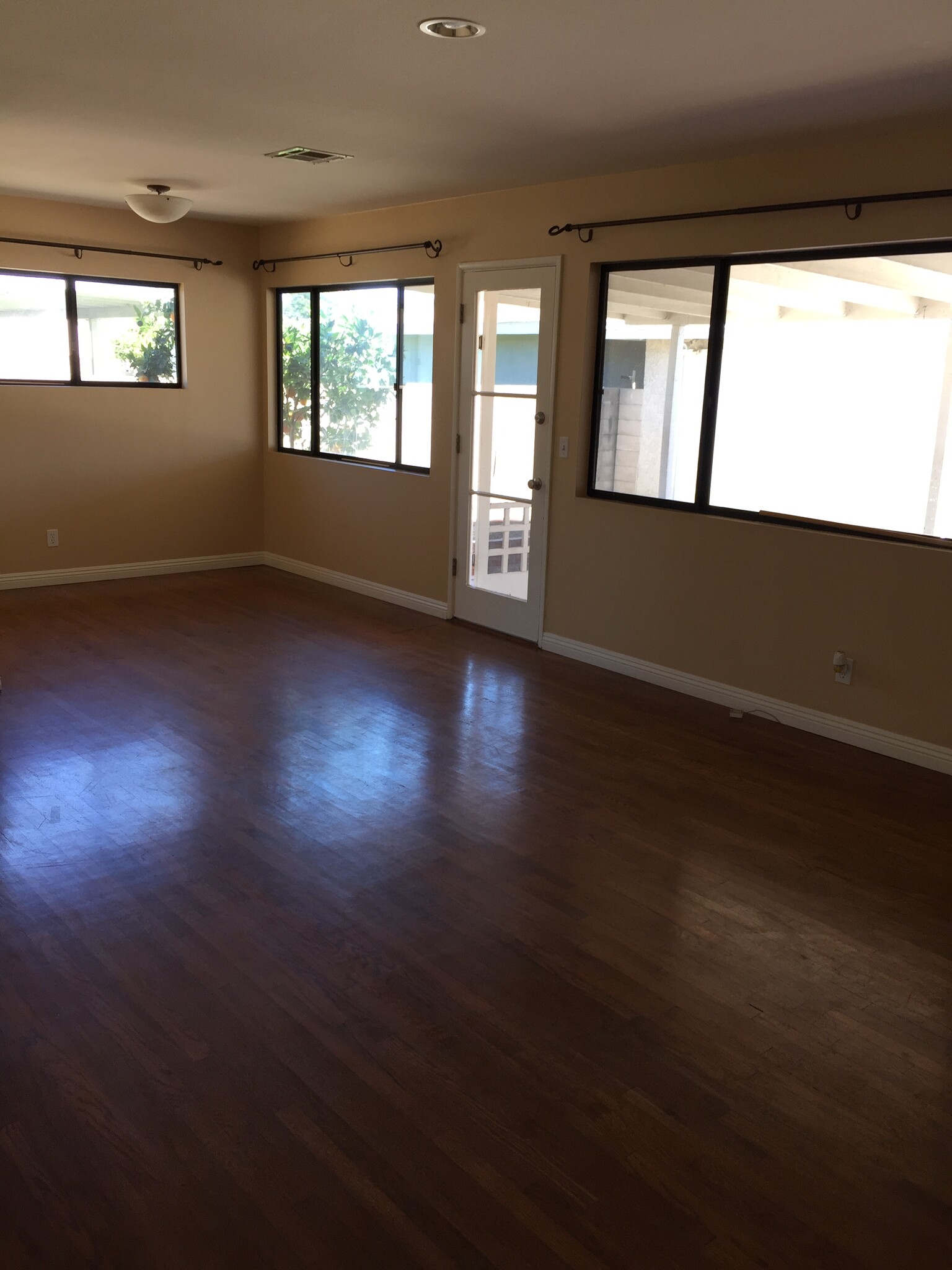 Living Room and Dining Room - 1712 E Broadway