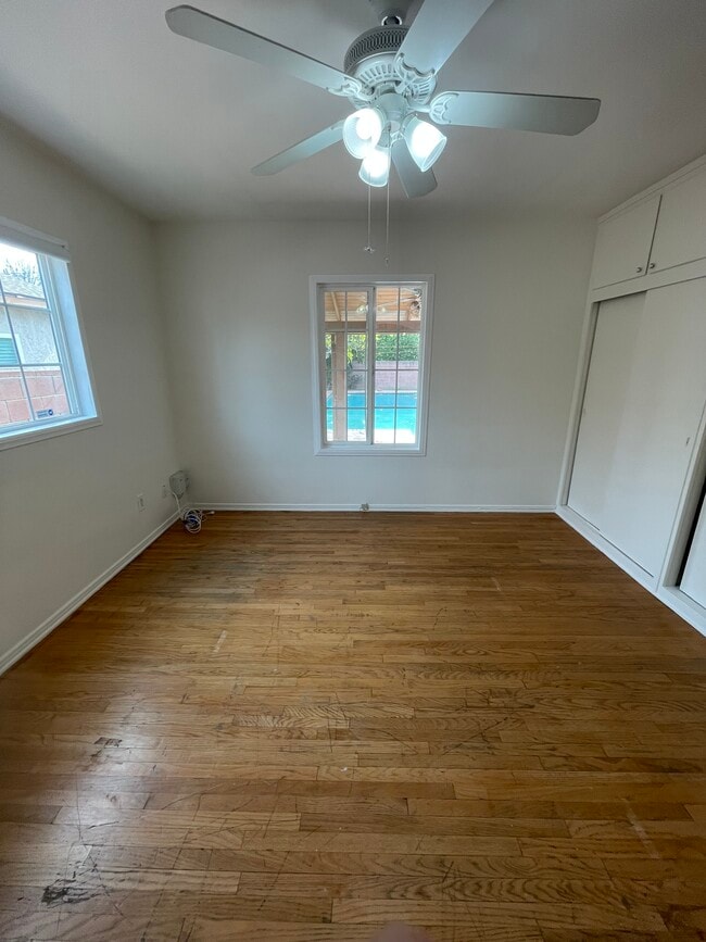 Building Photo - 16458 Knapp St