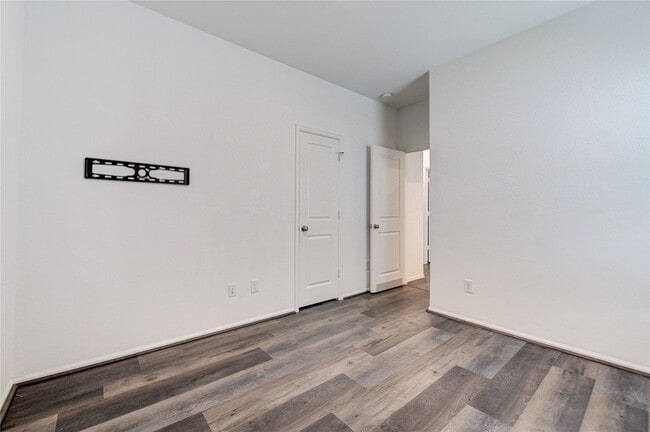 Building Photo - 5914 Dry Brush Pl