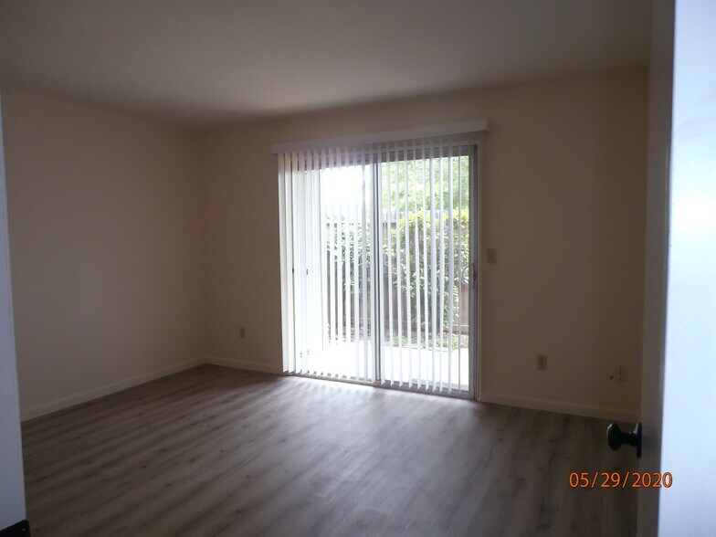 Building Photo - 4839 Vir Mar St