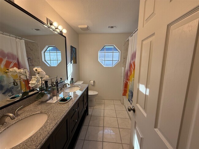 Building Photo - 4807 Eagle Trail Dr