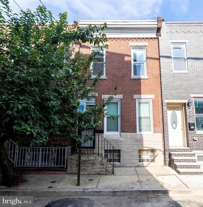 Primary Photo - 1532 S Woodstock St