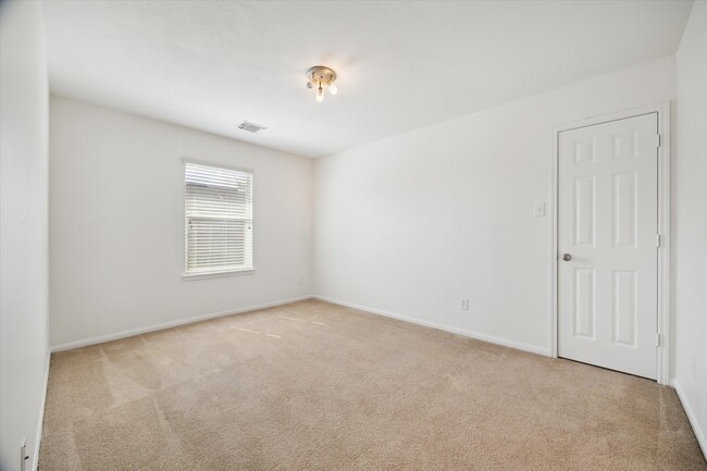 Building Photo - 13013 Fair Breeze Ln