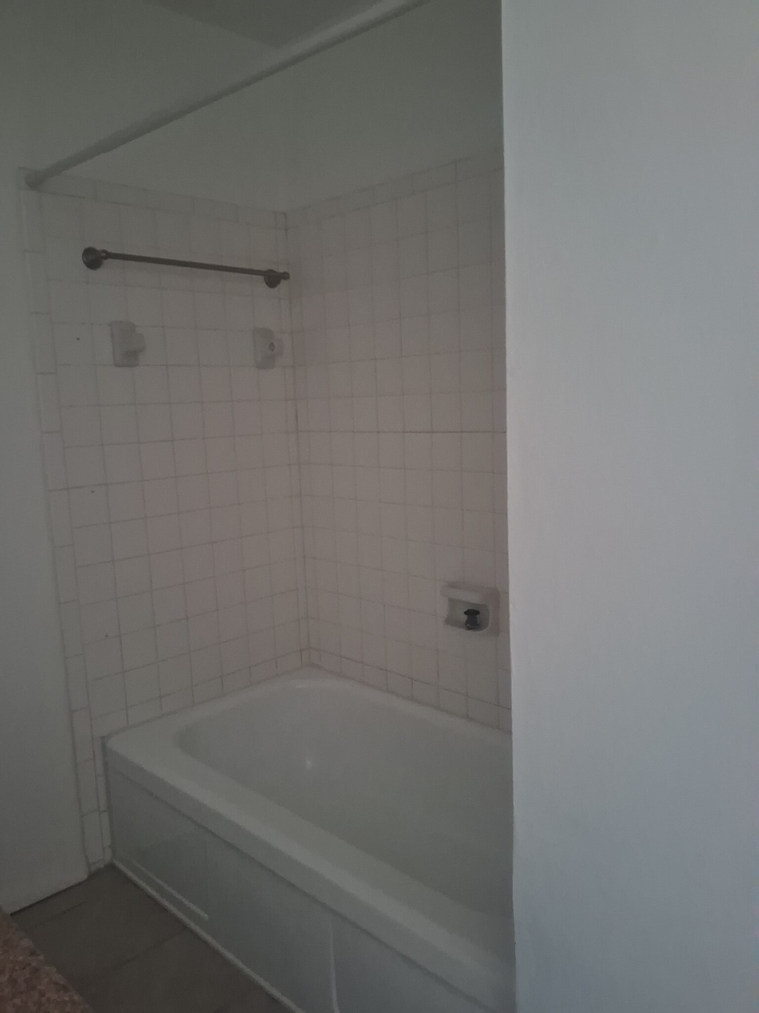 Building Photo - 207 Arnett Dr