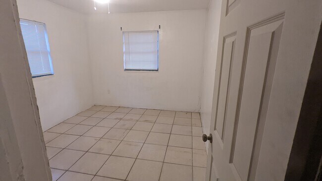 Bedroom 1 - 2919 Gillespie Ave