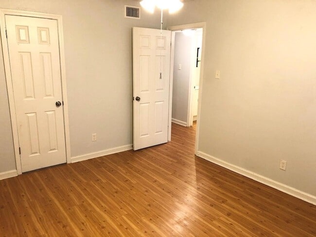 Building Photo - 2301 Ohlen Rd