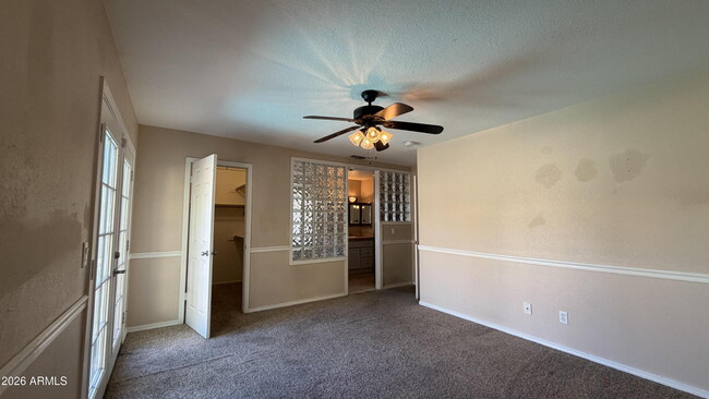 Building Photo - 4624 W Chicago St