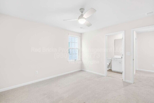 Building Photo - 14924 Nichols Hall Dr