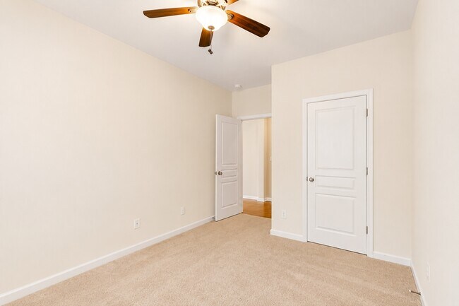Building Photo - 7245 Rocking Horse Ln