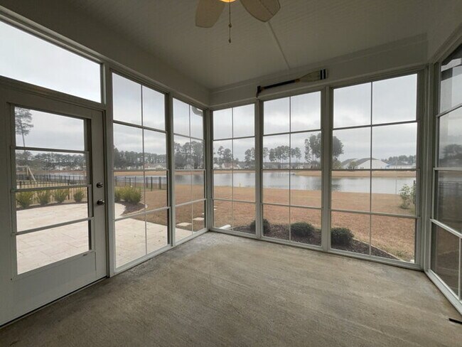 Building Photo - 292 Calm Water Way