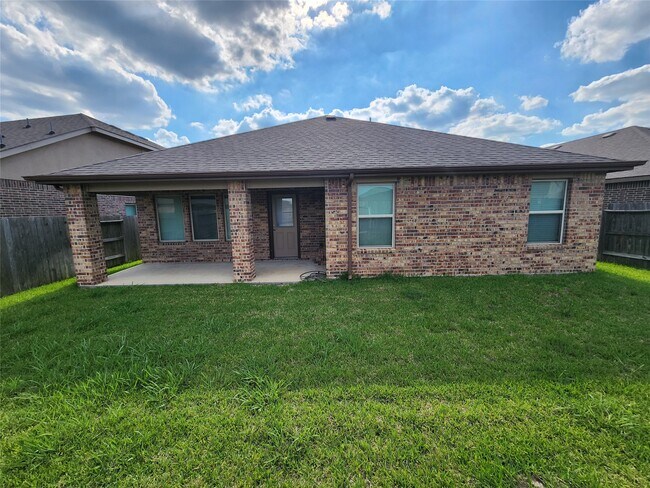 Building Photo - 1310 Central Heights Dr