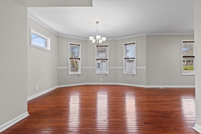 Building Photo - 6BR / 5BA Single-Family Home | 2,663 Sq Ft | Private Driveway | Deck | $4,200/mo Spacious 6-bedro...
