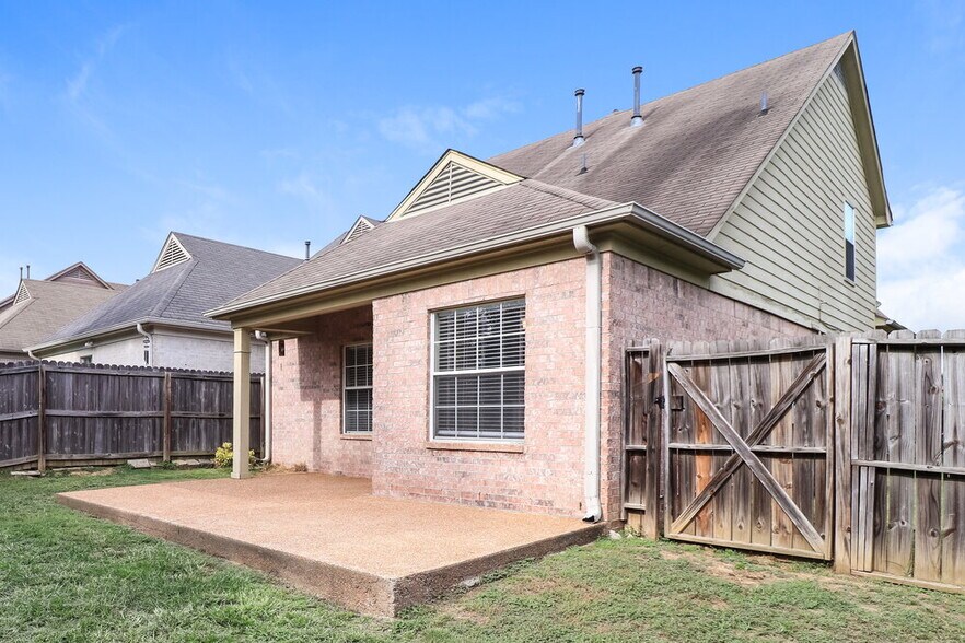Building Photo - 1021 Cordova Ridge Pl