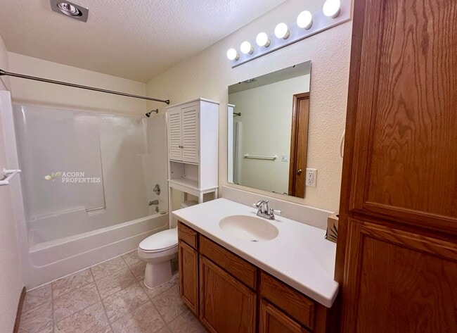 Building Photo - 31080 State Rte 20