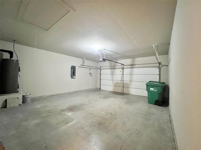 Building Photo - 215 Clark Dr