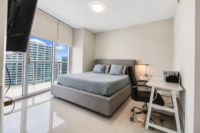 Building Photo - 465 Brickell Ave