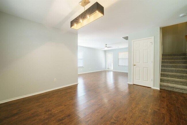 Building Photo - 2600 Theresa Blanchard Ln