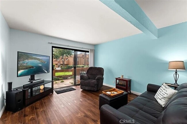 Building Photo - 1480 W Edgehill Rd