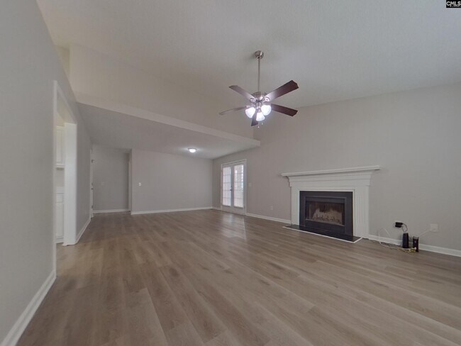 Building Photo - 105 Old Stone Rd