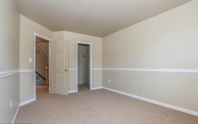 Building Photo - 2109 Bristol Dr