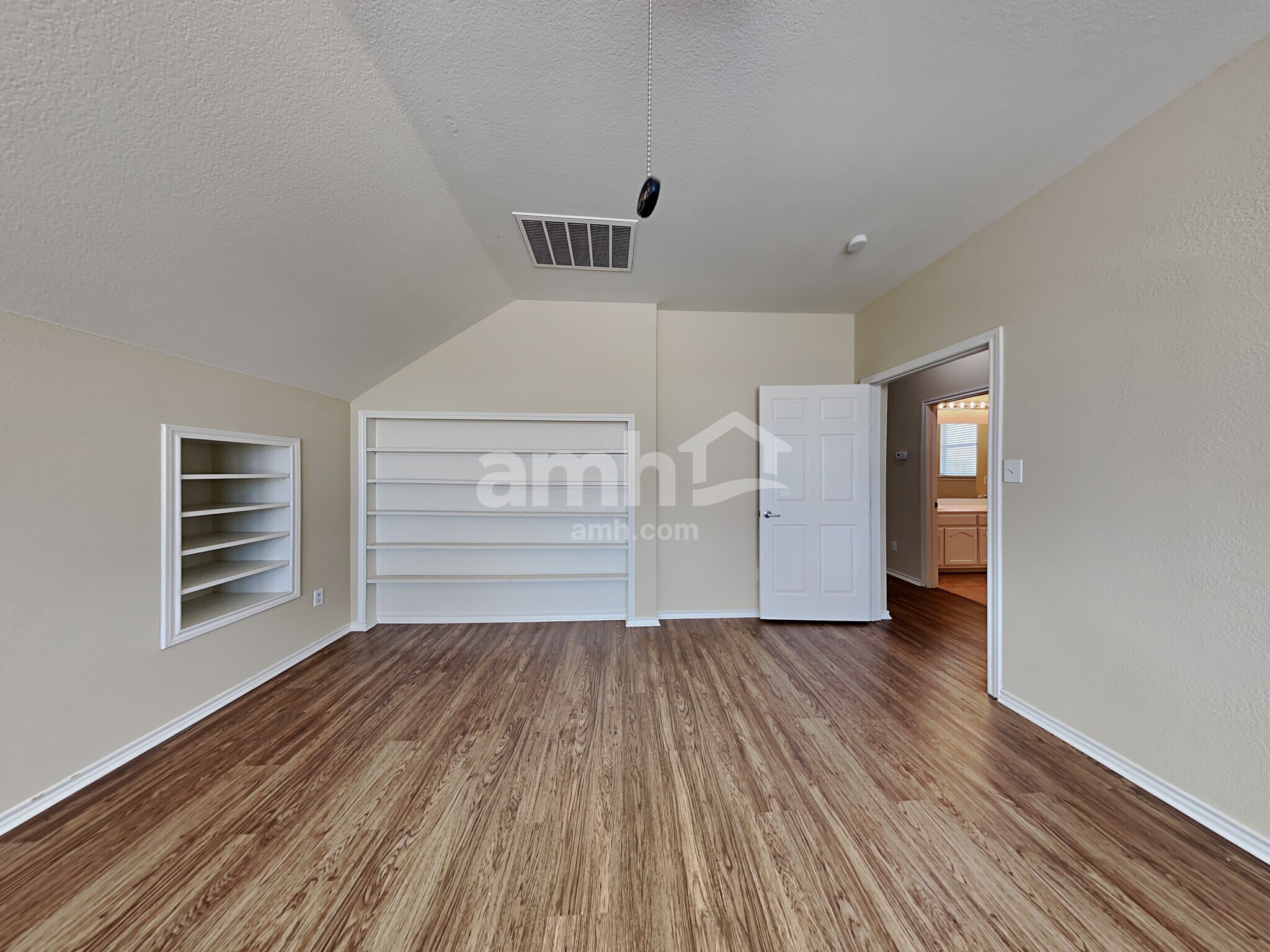 Building Photo - 58 N Highland Dr