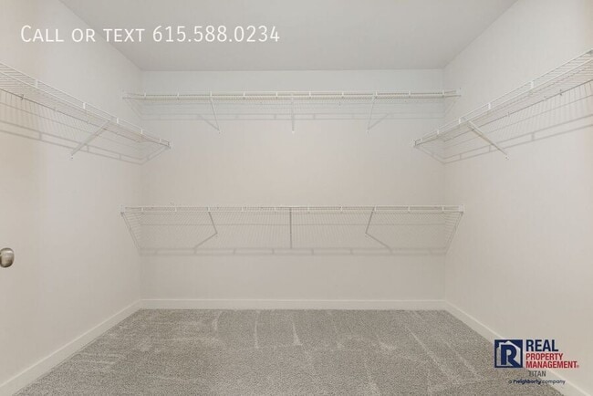 Building Photo - 1021 Ewell Farm Dr