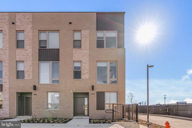 Building Photo - 3000 Schirra Ln