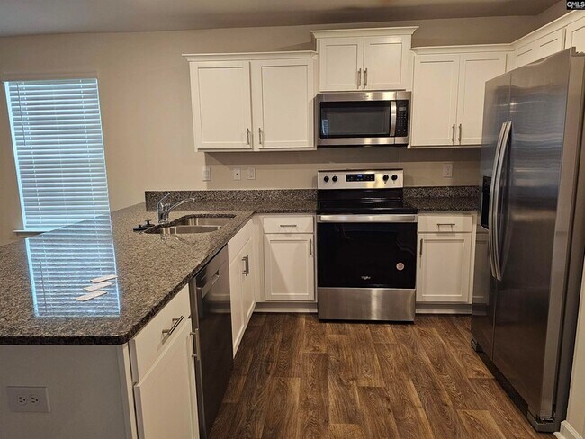 Building Photo - 3705 Stallion Dr