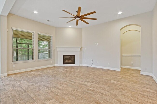 Building Photo - 3556 Woods Estates Dr