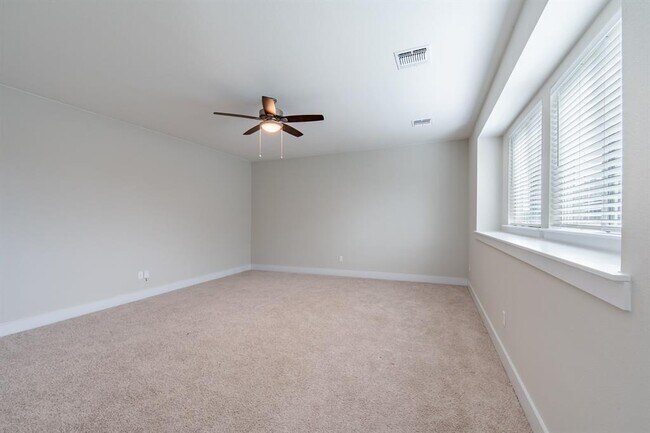 Building Photo - 1012 Heartleaf Dr