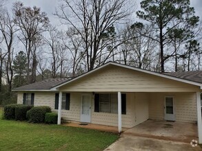 Building Photo - 203 Gateway Dr