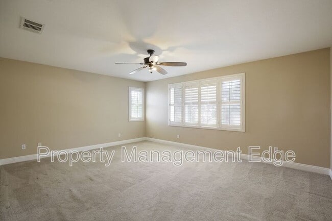Building Photo - 34175 San Sebastian Ave
