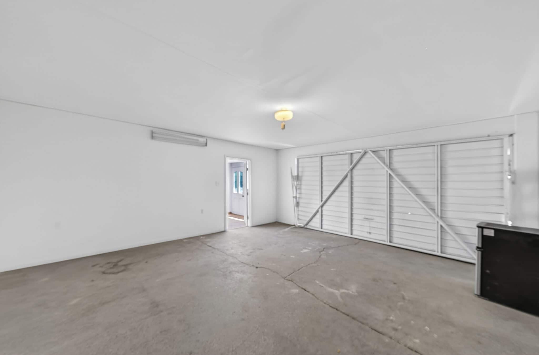 Building Photo - 10817 Charnock Rd