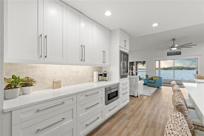 Building Photo - 17527 Canal Shores Dr
